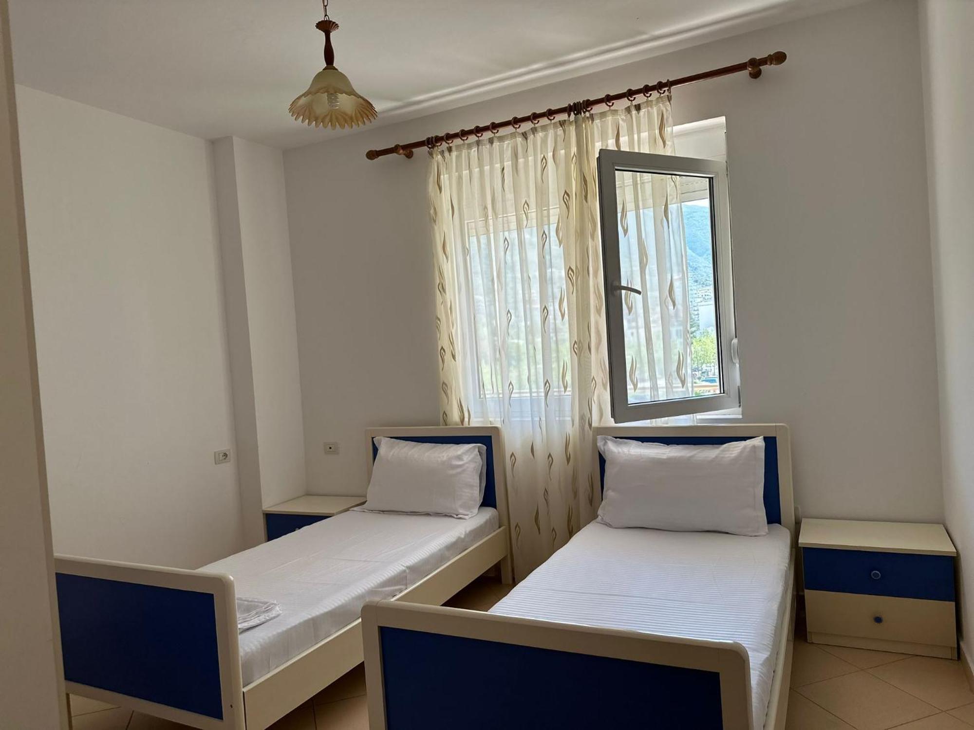Renting House Vlore Exterior photo