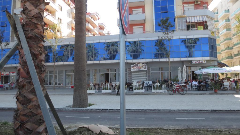 Renting House Vlore Exterior photo
